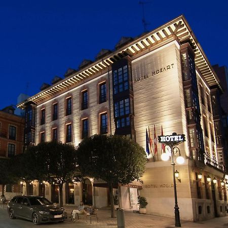 Hotel Mozart Valladolid Exteriör bild