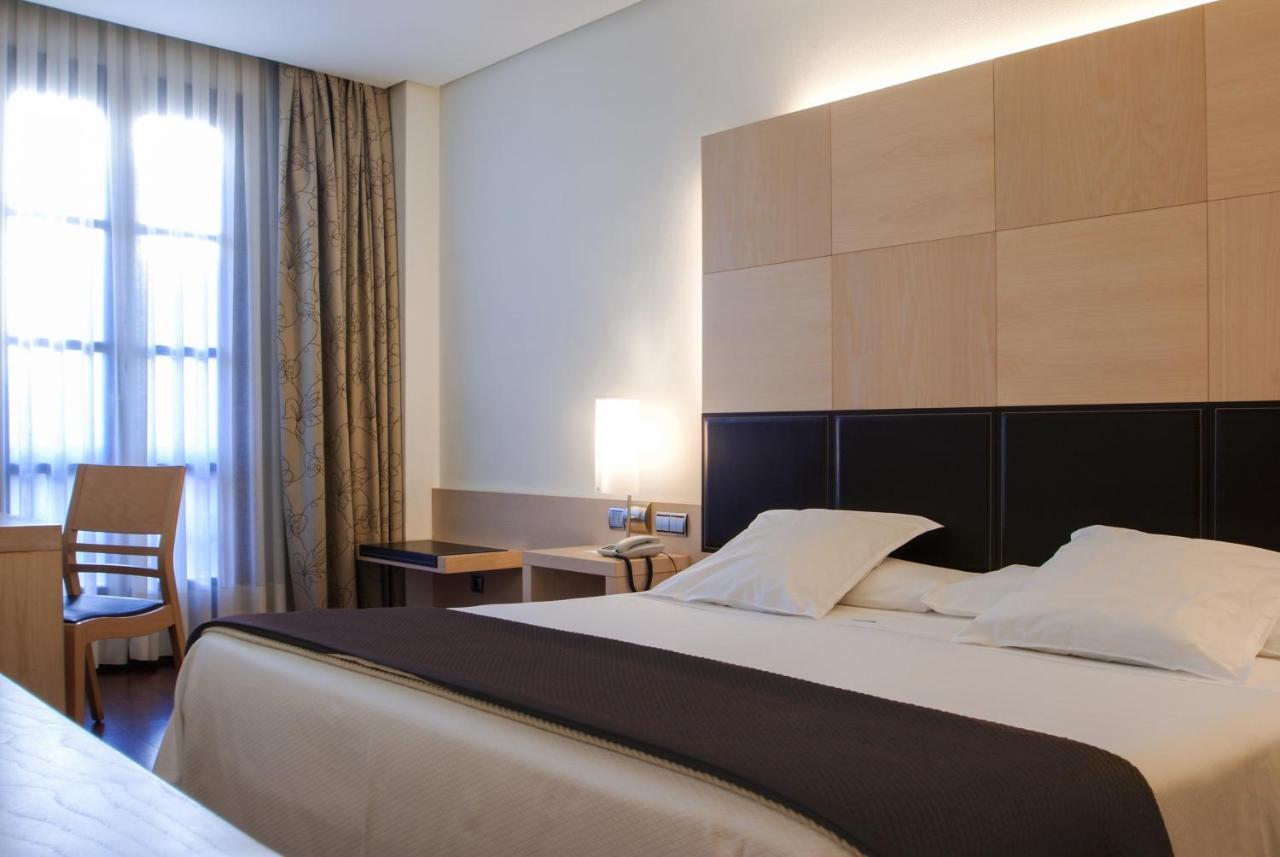 Hotel Mozart Valladolid Exteriör bild