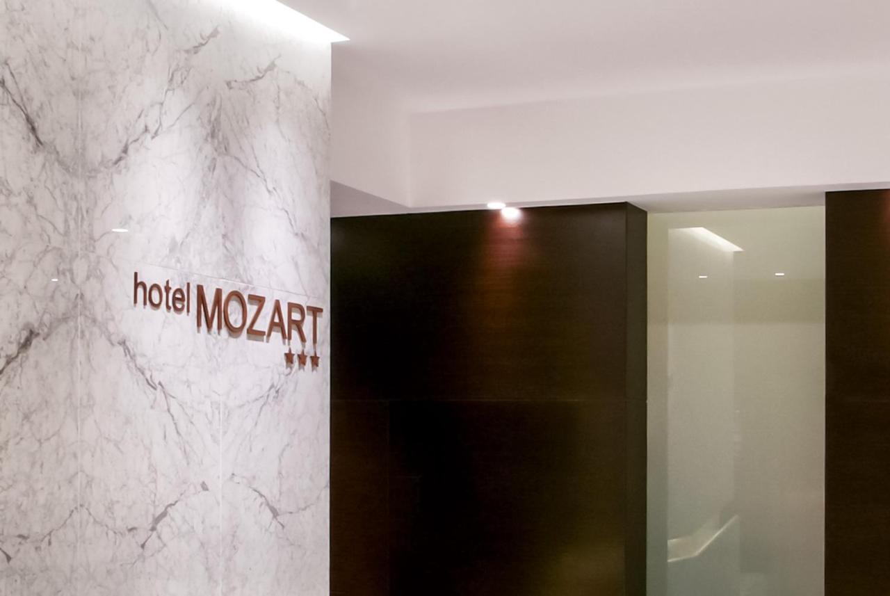 Hotel Mozart Valladolid Exteriör bild